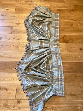 Vintage JCPenny Home Teal & Brown Heavy Pleated Tartan Valence with Tassels